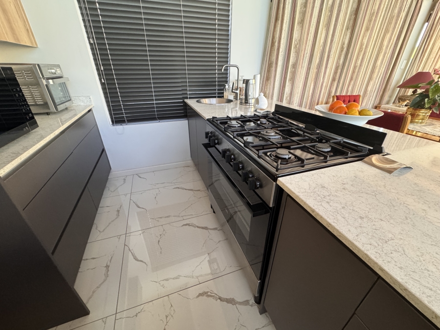 3 Bedroom Property for Sale in Hartenbos Heuwels Western Cape